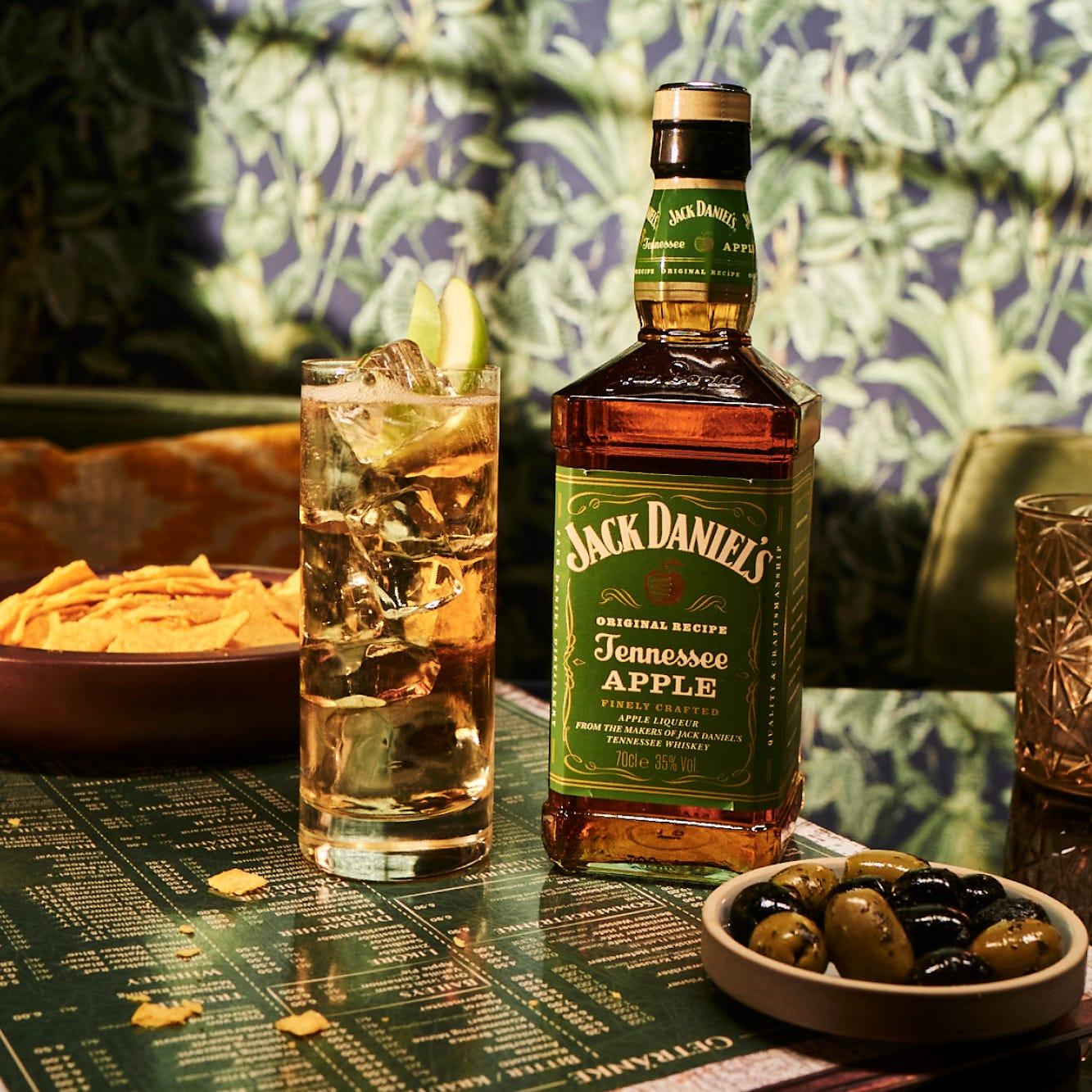 Rượu Whisky Mỹ Jack Daniel's Tennessee Apple 3 Rượu Whisky Mỹ Jack Daniel's Tennessee Apple - Ảnh 3