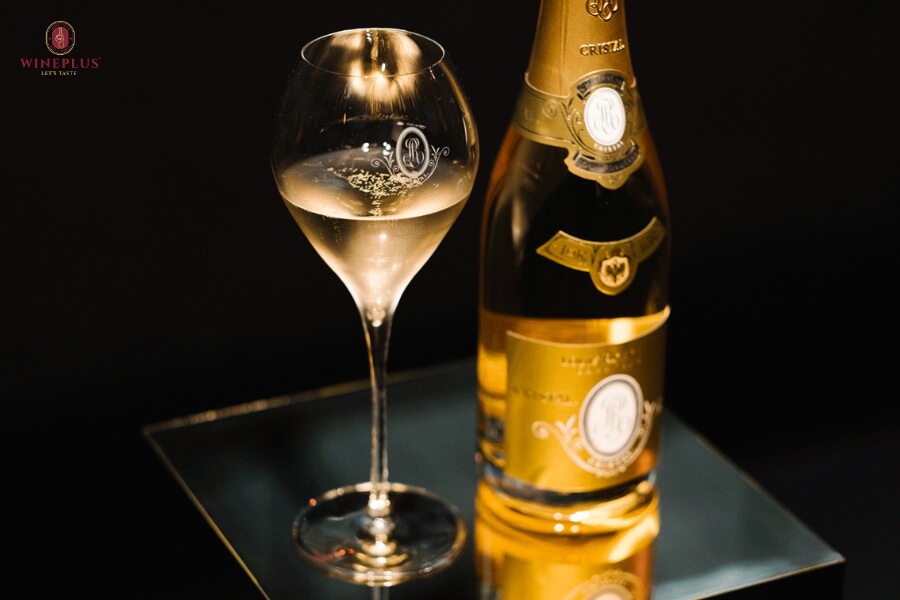 Top 18+ các loại rượu vang Pháp nổi tiếng & bảng giá MỚI NHẤT 2026 9 thuong-hieu-louis-roederer